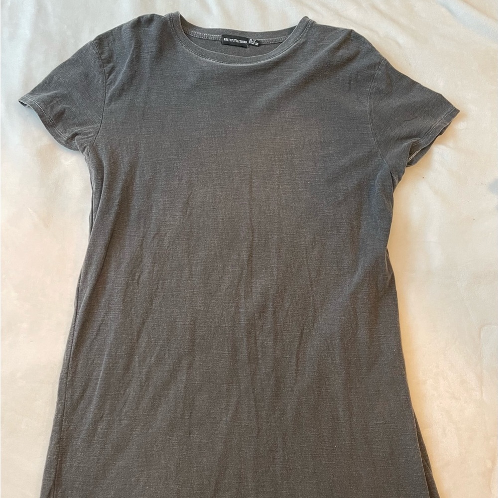 PRETTYLITTLETHING tshirt dress